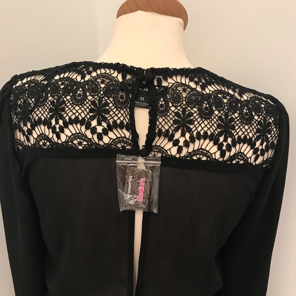 Double Zero - Picture 2 of 8